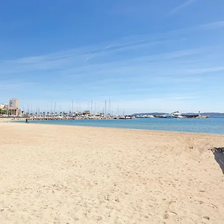 Regina-14 By Interhome *